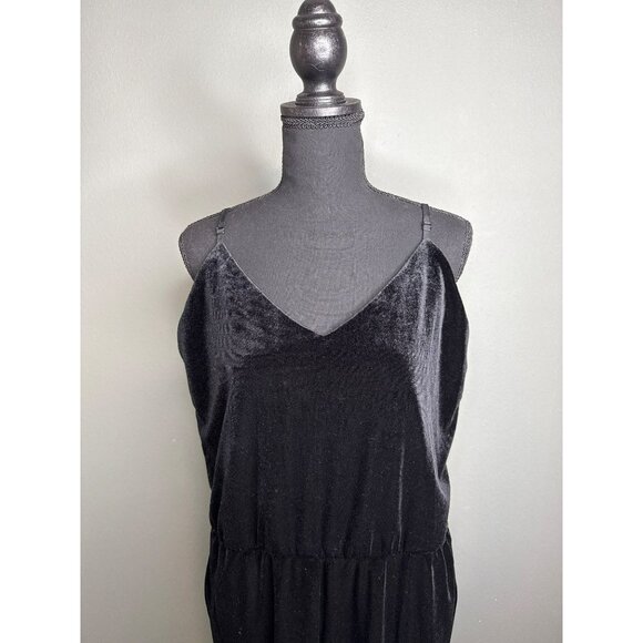 Weekday Black Velvet Jumpsuit Wide Leg Adjustable Straps V-Neck Women's Large - Picture 12 of 14